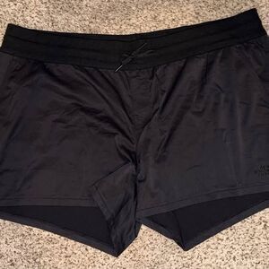 NEW! Plus Size Women’s North Face Shorts 3XL - Must See!